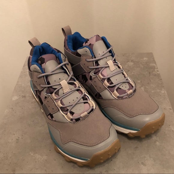 Unisex Waterproof Breathable Hiking Boot - Picture 4 of 6